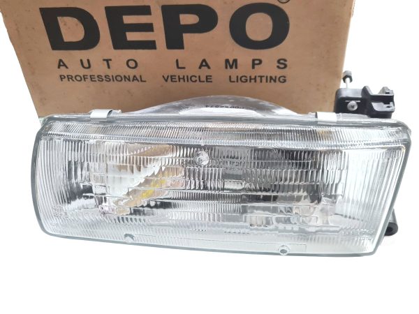 Farol Nissan Sentra 91/92 Le Depo 3151101l Vidro - Image 8