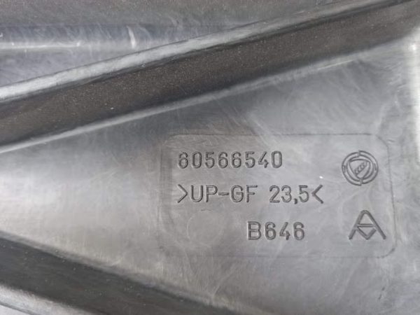 Alma Para-choque Alfa Romeu 164 Super 92/97 60566540 - Imagem 3