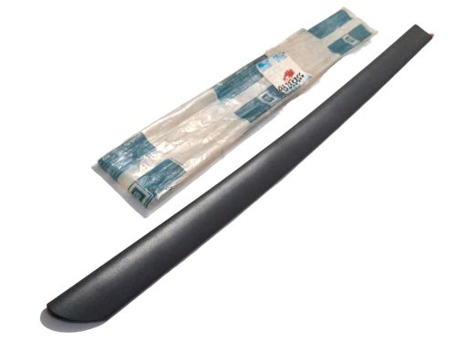Friso Moldura Porta T/Ld Grafite Kadett 4P 96/98 93235856