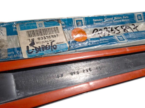 Friso Moldura Porta T/Ld Corsa 98 Primer 93335897 - Imagem 3