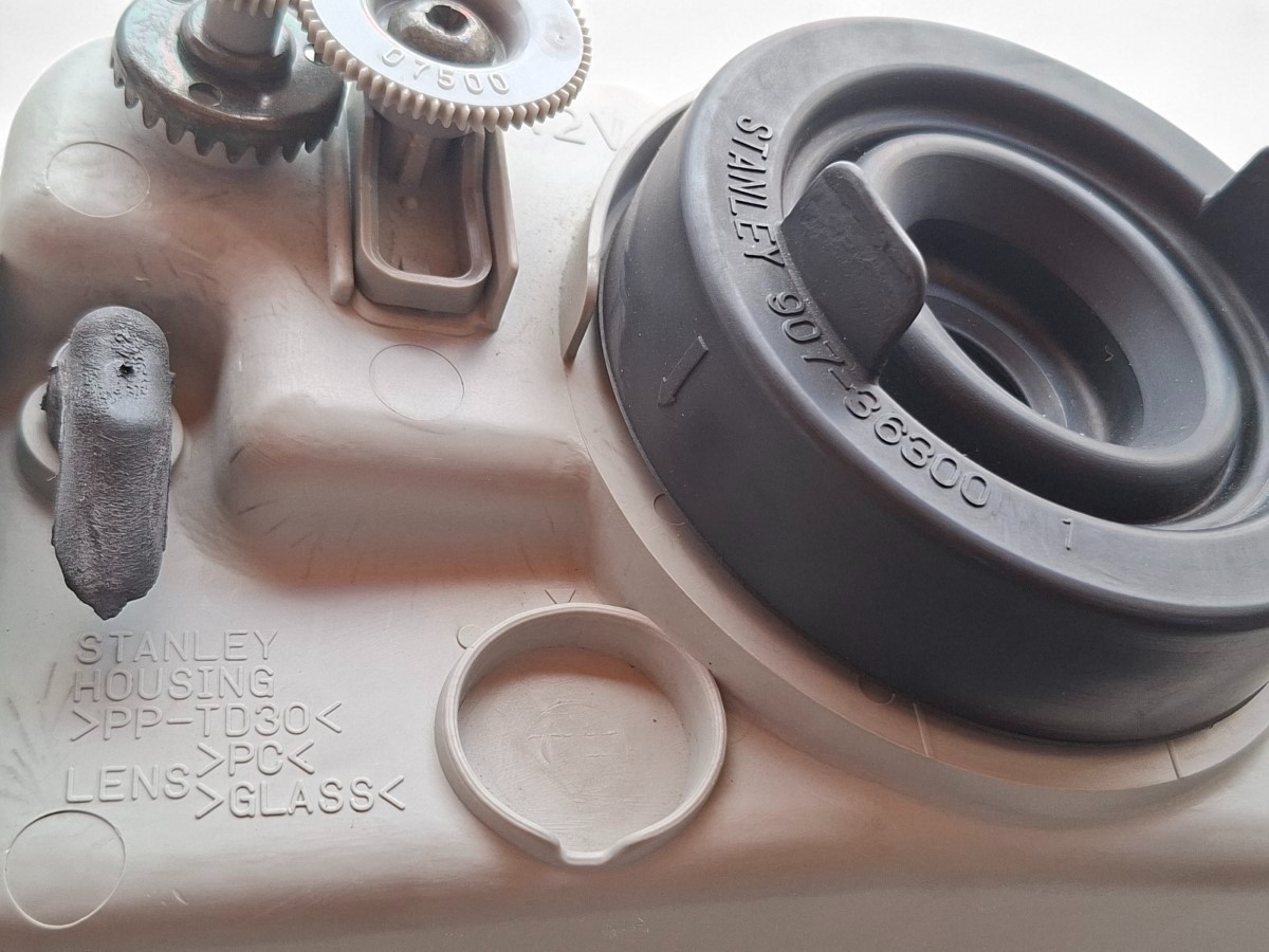 Farol Ld Mitsubishi Mirage 97/01 Mr476690 Acrilico - Imagem 4