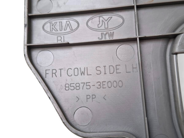 Acabamento Moldura Coluna LE Kia Sorento 05/09 858753E000 - Imagem 4