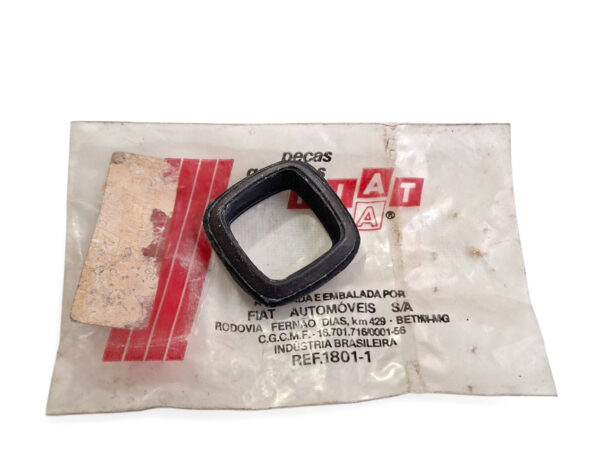 Guarnição Porta Malas Fiat Premio 85/91 7615980 - Imagem 4