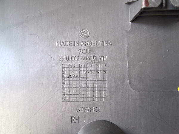 Acabamento Moldura Coluna D/LD Amarok 11/15 2H0863484C Cinza - Imagem 5