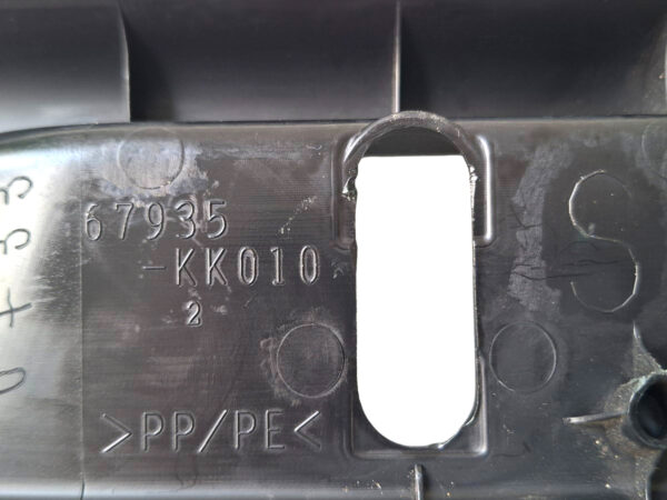 Acabamento Moldura Soleira Tras Hilux 16/22 67935kk010 - Imagem 5