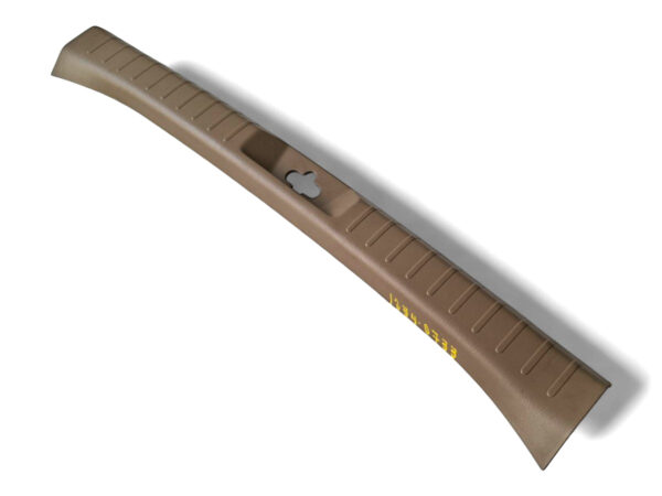 Acabamento Moldura Soleira Tras Hilux 06/15 679350k030 - Imagem 5