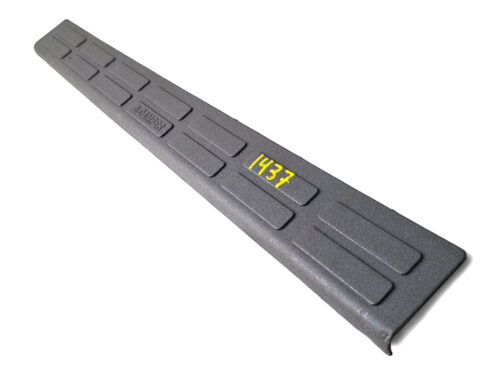 Soleira Porta D/LE S10 95/11 Camper (Peça unica)