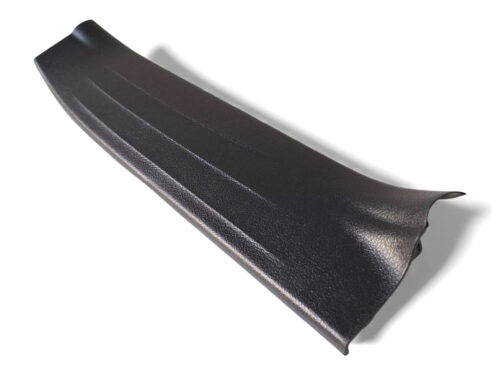 Soleira Porta T/le Hilux 16/20 67918kk010 Preto