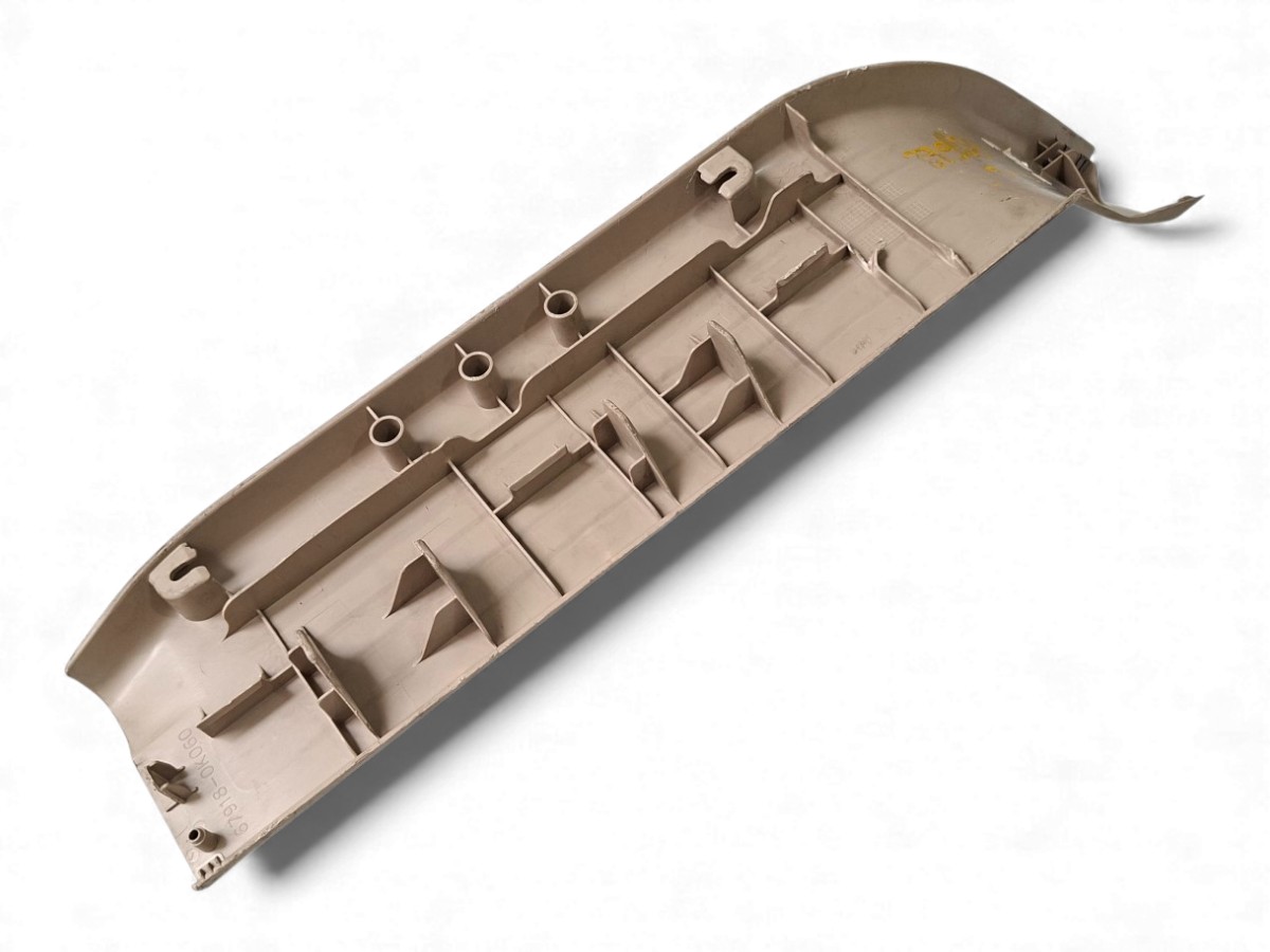 Soleira Porta T/le Hilux Sw4 06/15 679180k060 Bege - Imagem 3