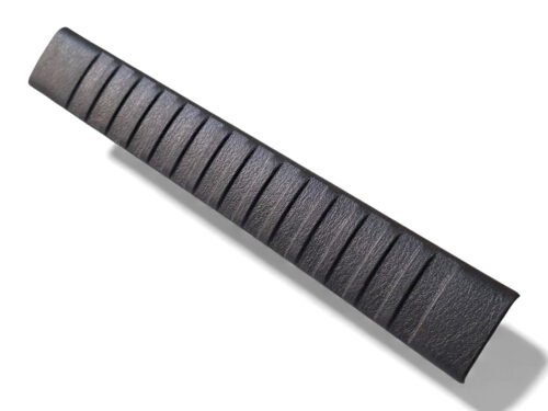 Soleira Porta Traseira Dodge Dakota 39,5cm 5gc80trmaa Grafite