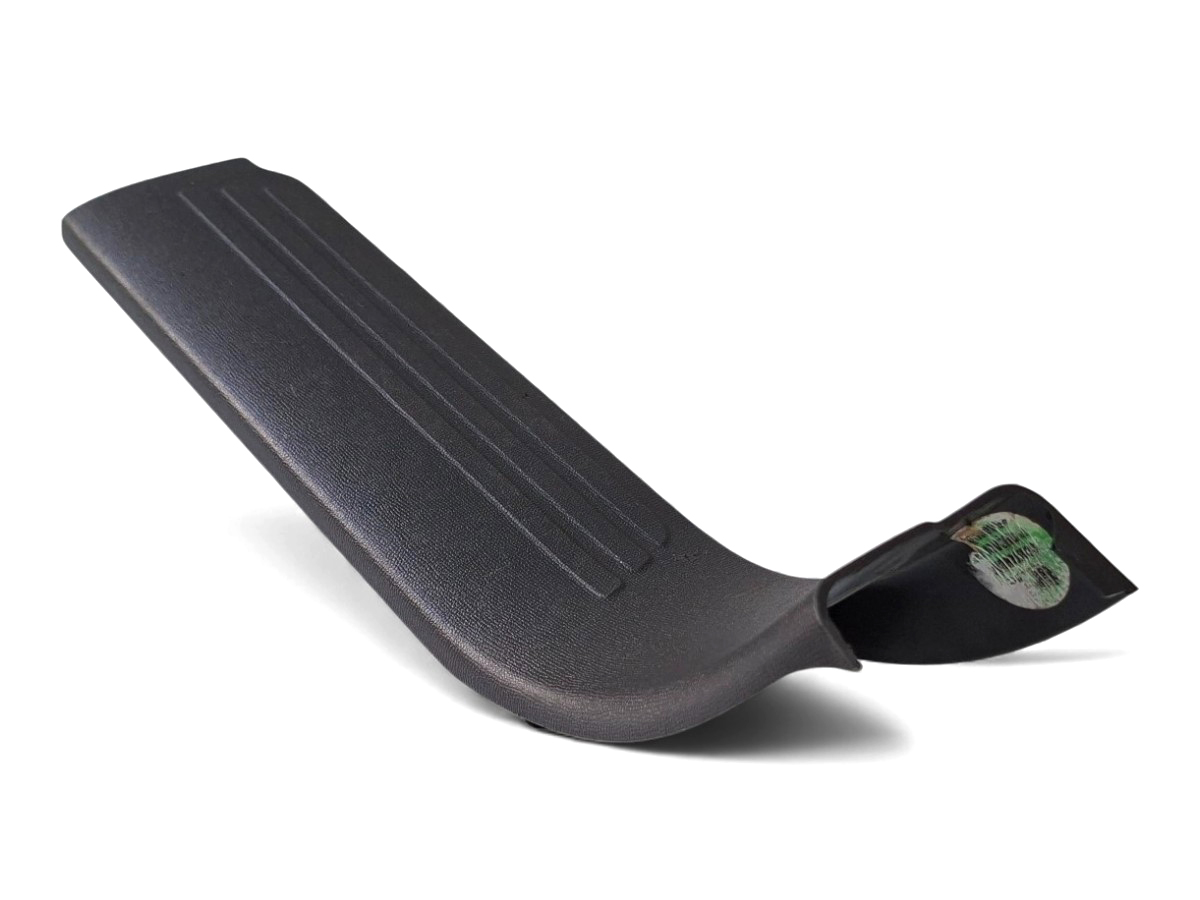 Soleira Porta T/ld Trailblazer 15/16 94729116 Cinza-escuro