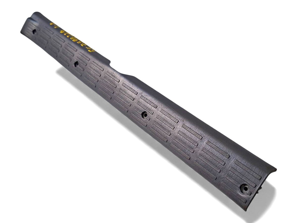 Soleira Porta D/ld Hilux Sw4 97/02 6791335010 Cinza