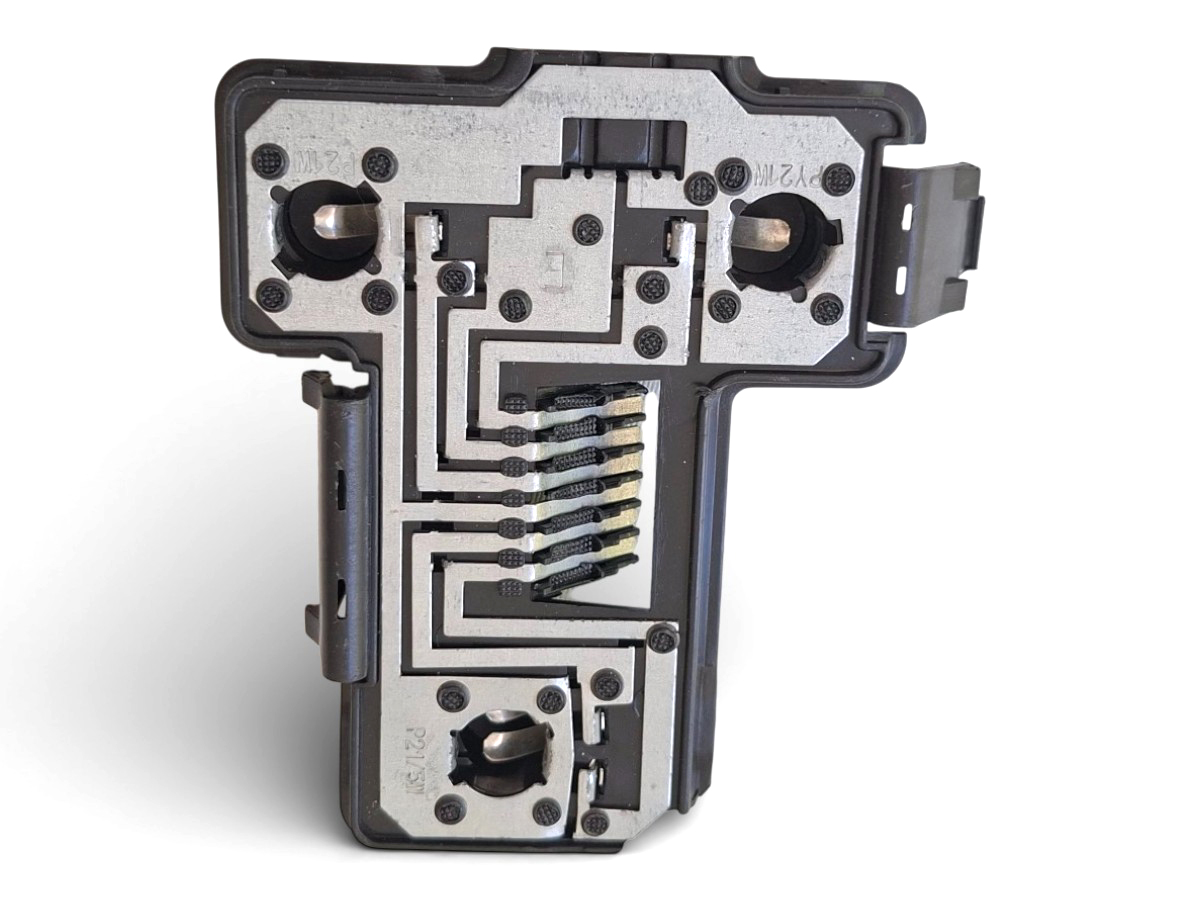 Circuito Soquete Lanterna T/le Corsa 2p 99 V&b Ete1082 - Imagem 4