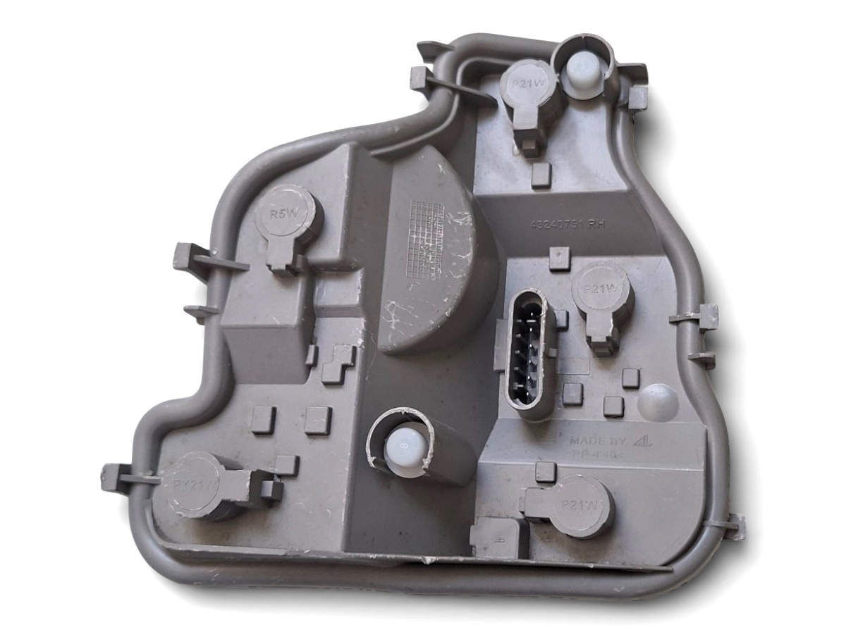 Circuito Soquete Lanterna T/ld Vectra 06/11 43240751 - Imagem 3